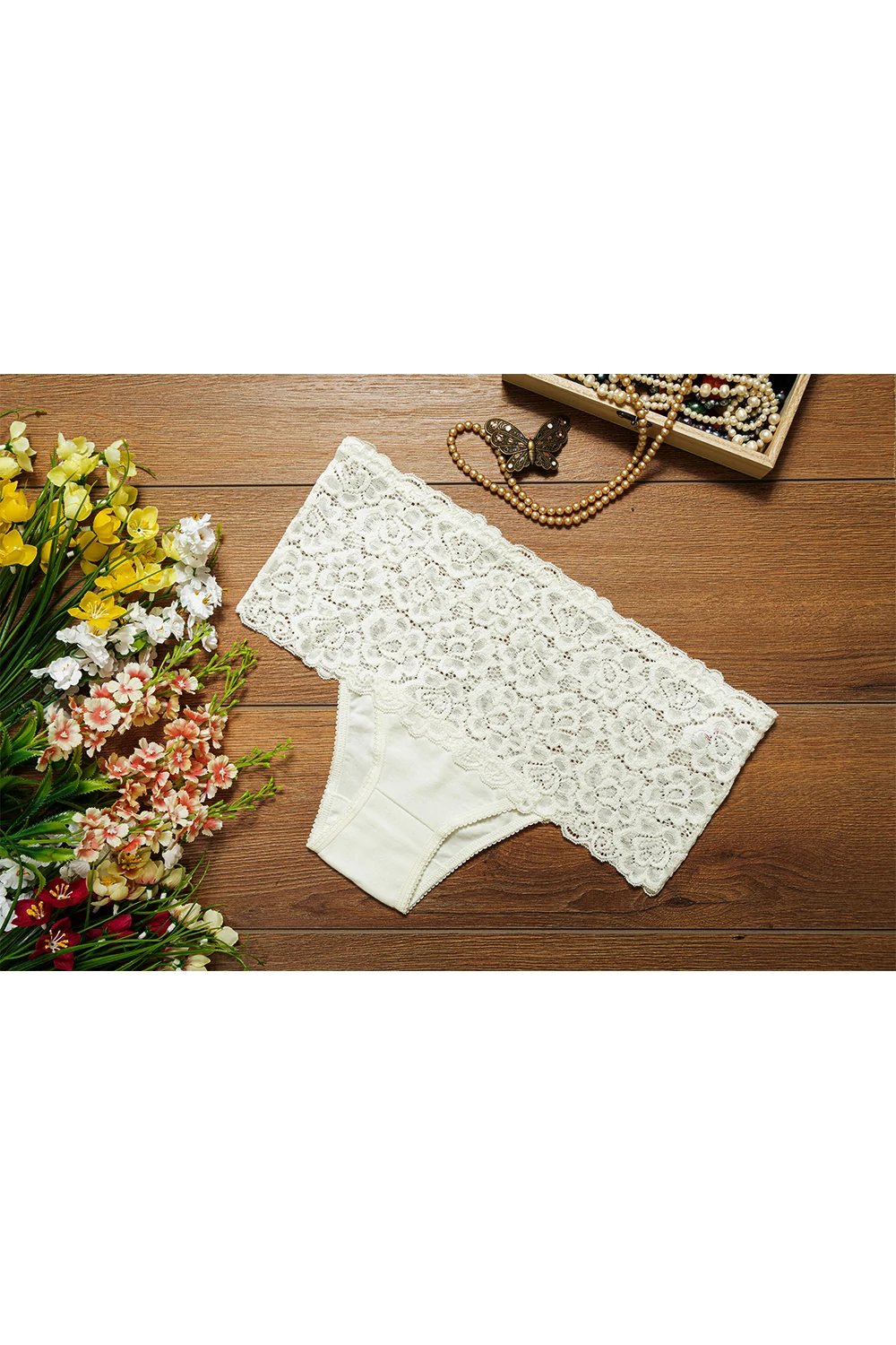 Magas esésű pamut női alsó széles csipkével Magas esésű pamut női alsó széles csipkével